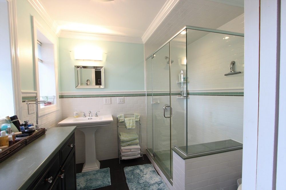 Applewood Apartments and Restaurant: 120 North Rd, Highland, NY 12528